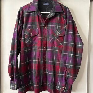 Van Heusen Plaid Purple Red Plaid Button-Up men’s pocket Shirt Large